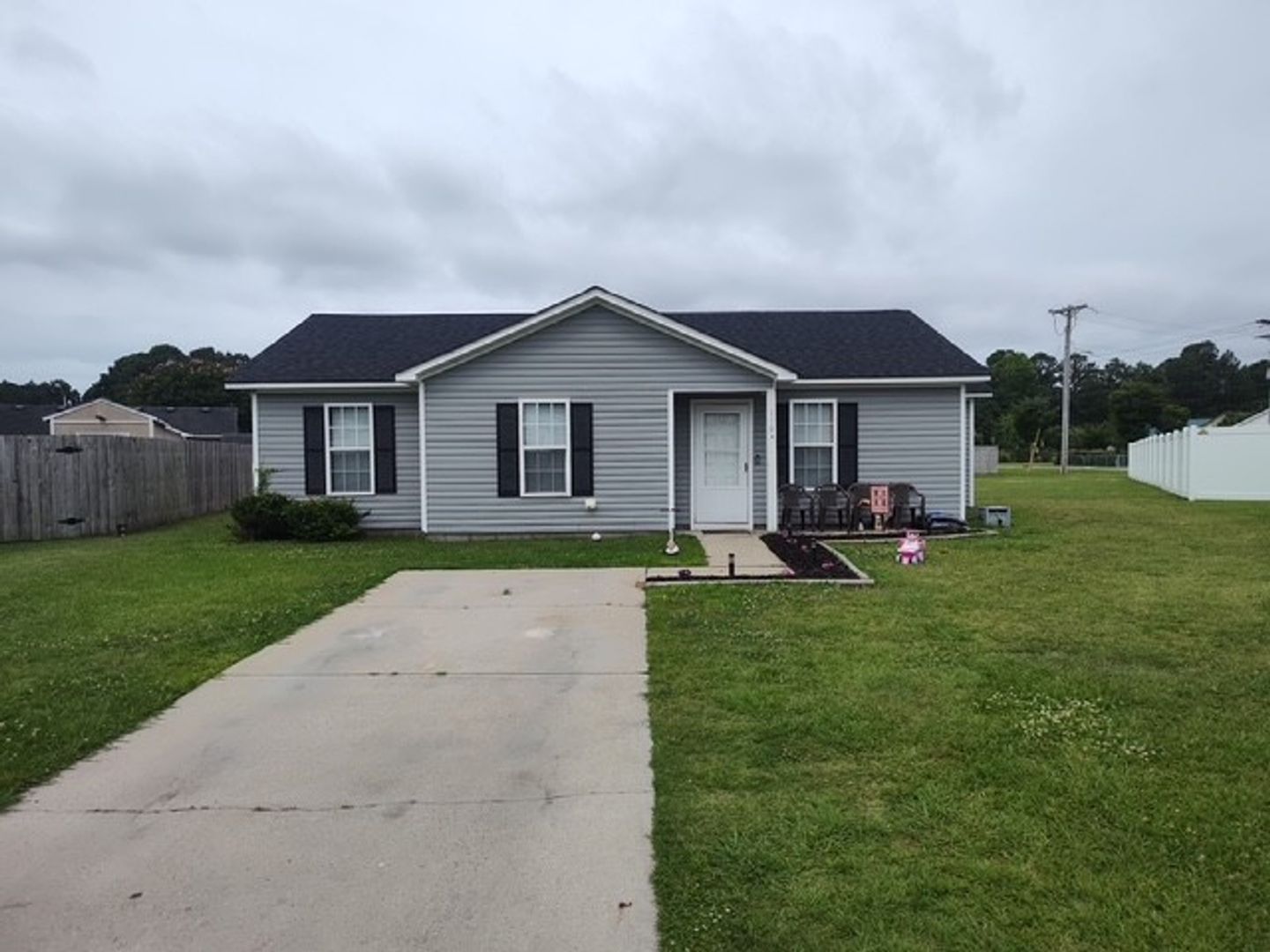 Elizabeth City House: 110 Stallings Ct.