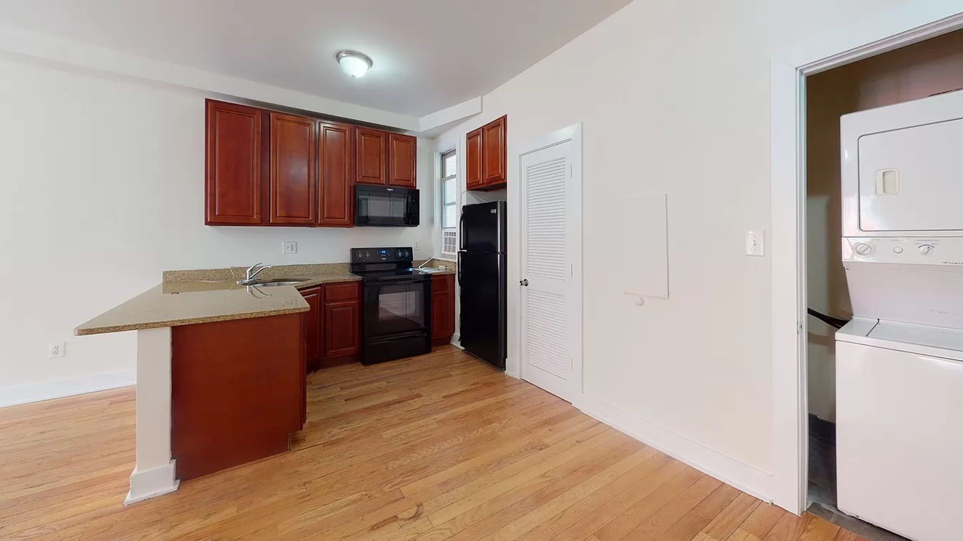 Philadelphia Apartment: 1921 N Gratz St