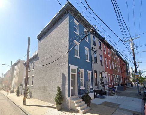 Magnificent Studio Apartment in the Heart of Fairmount! Available mid-September! – photo 1