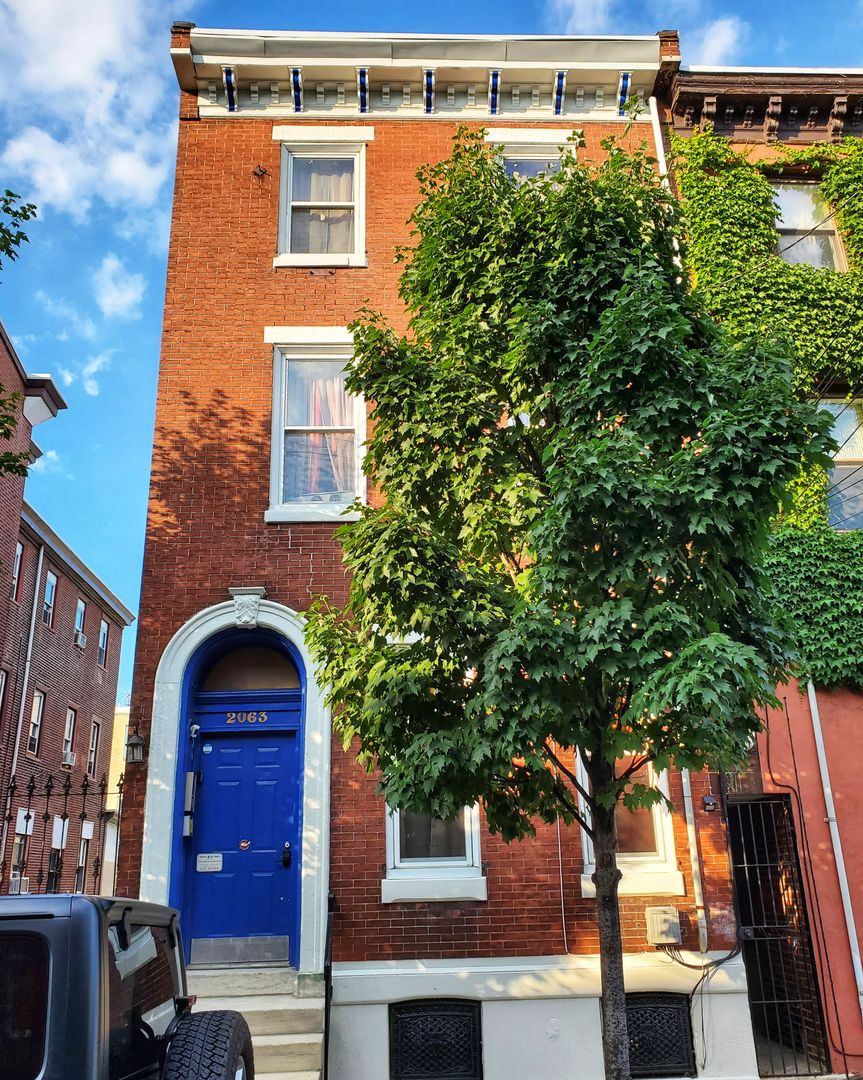 Philadelphia Apartment: 2063 E York St