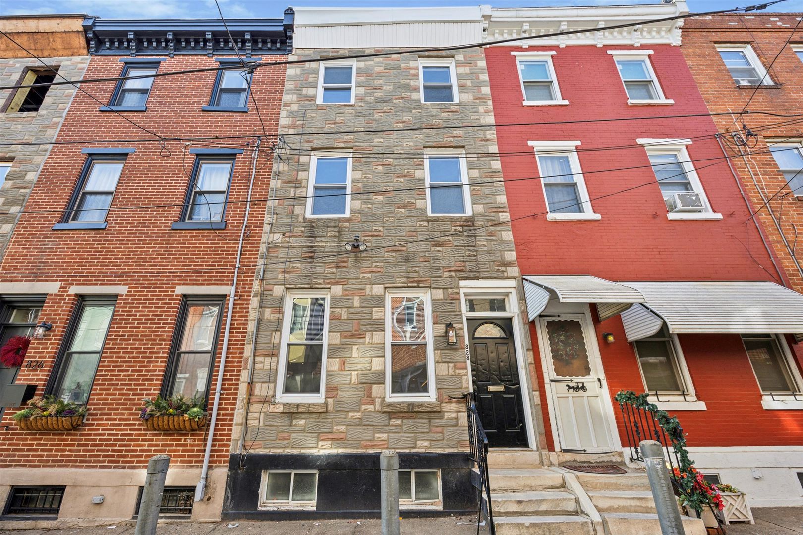 Philadelphia Townhome: 828 Leland St