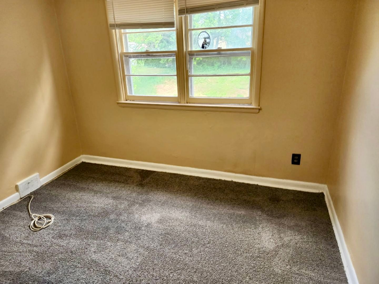 Darby Apartment: 109 Main St