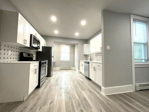 4 Bedroom Rental – 4449 Morris St , Philadelphia, PA 19144