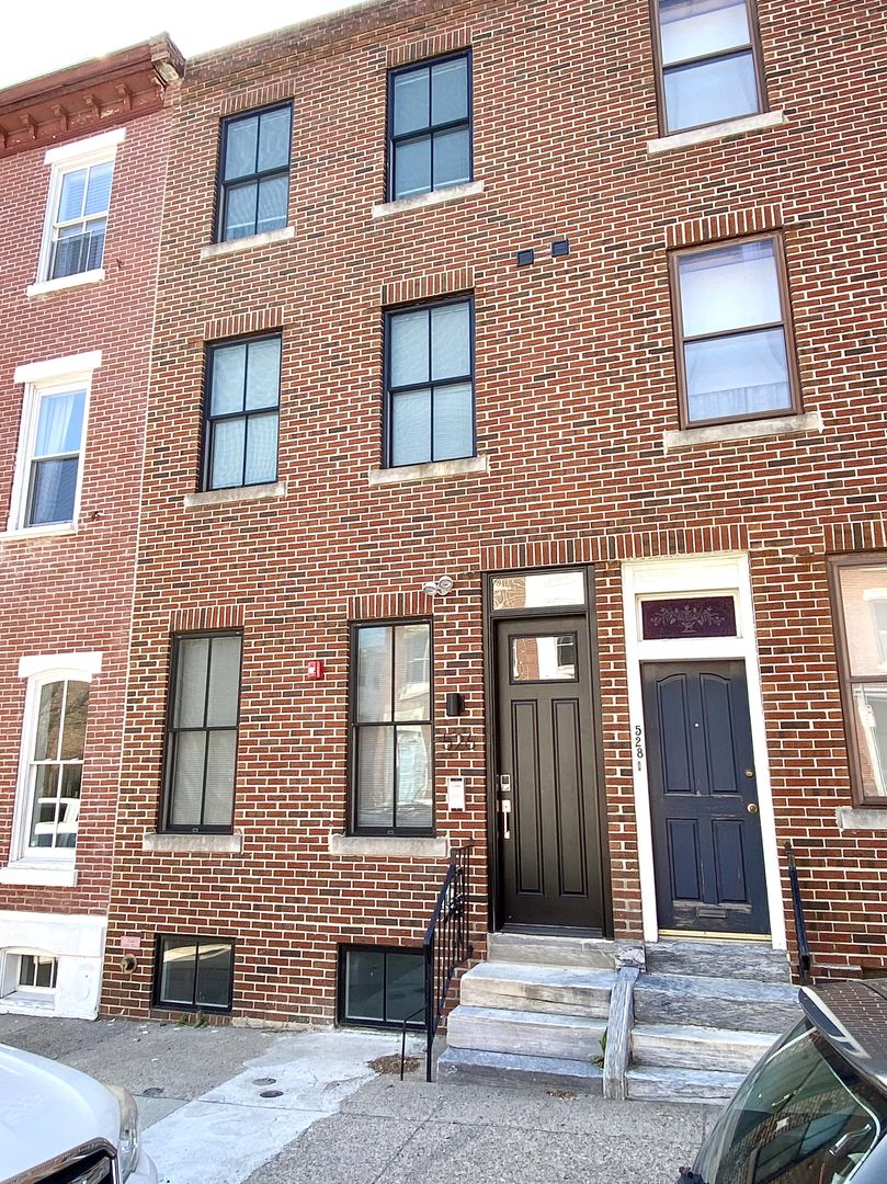 Philadelphia Apartment: 526 N 22nd St