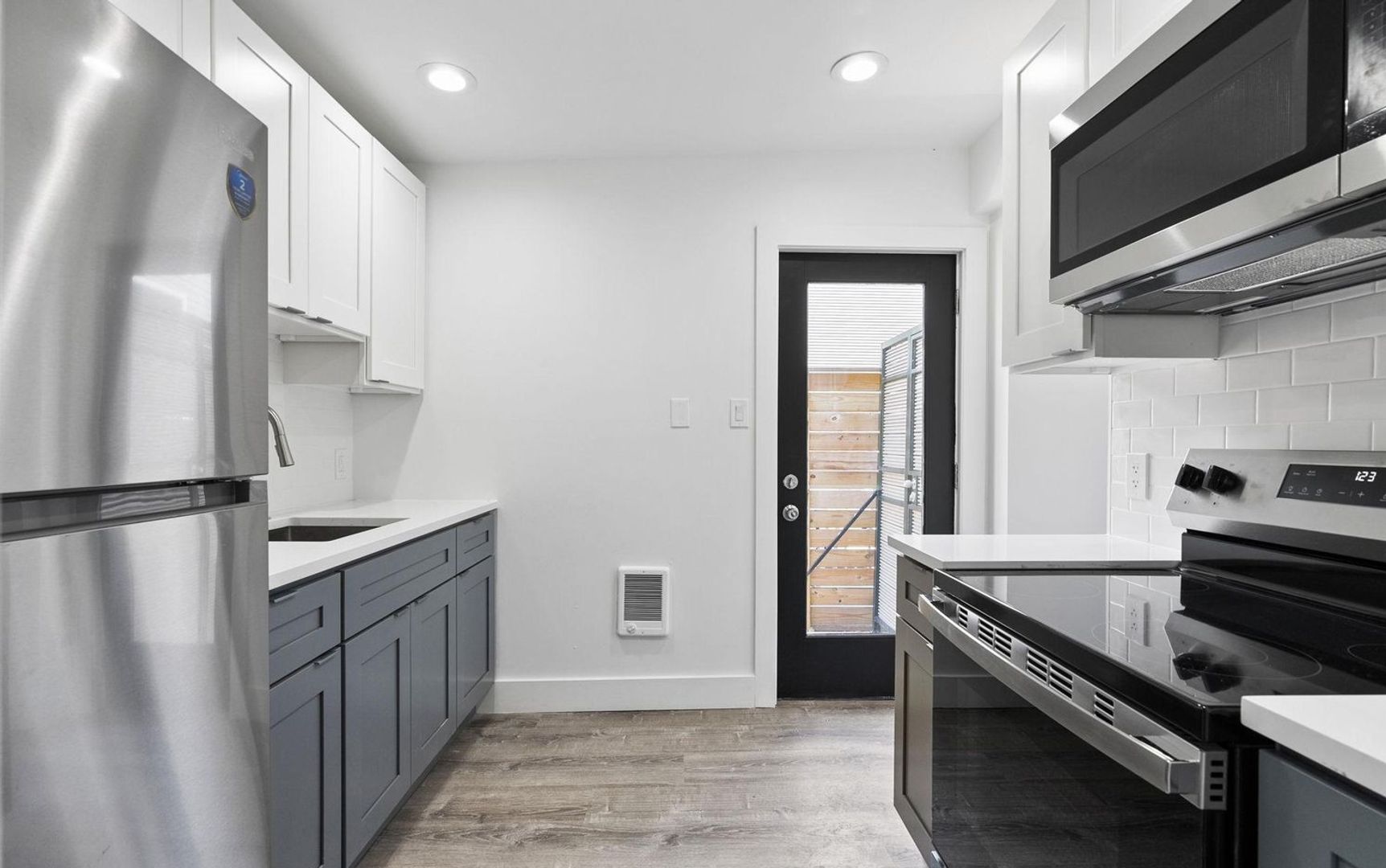 Philadelphia Apartment: 1928 E Cumberland St - 1R