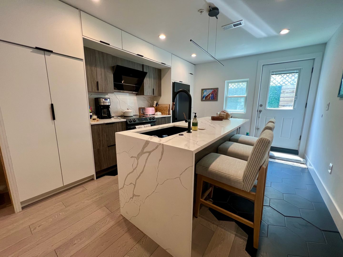 Philadelphia Townhome: 166 W Laurel St