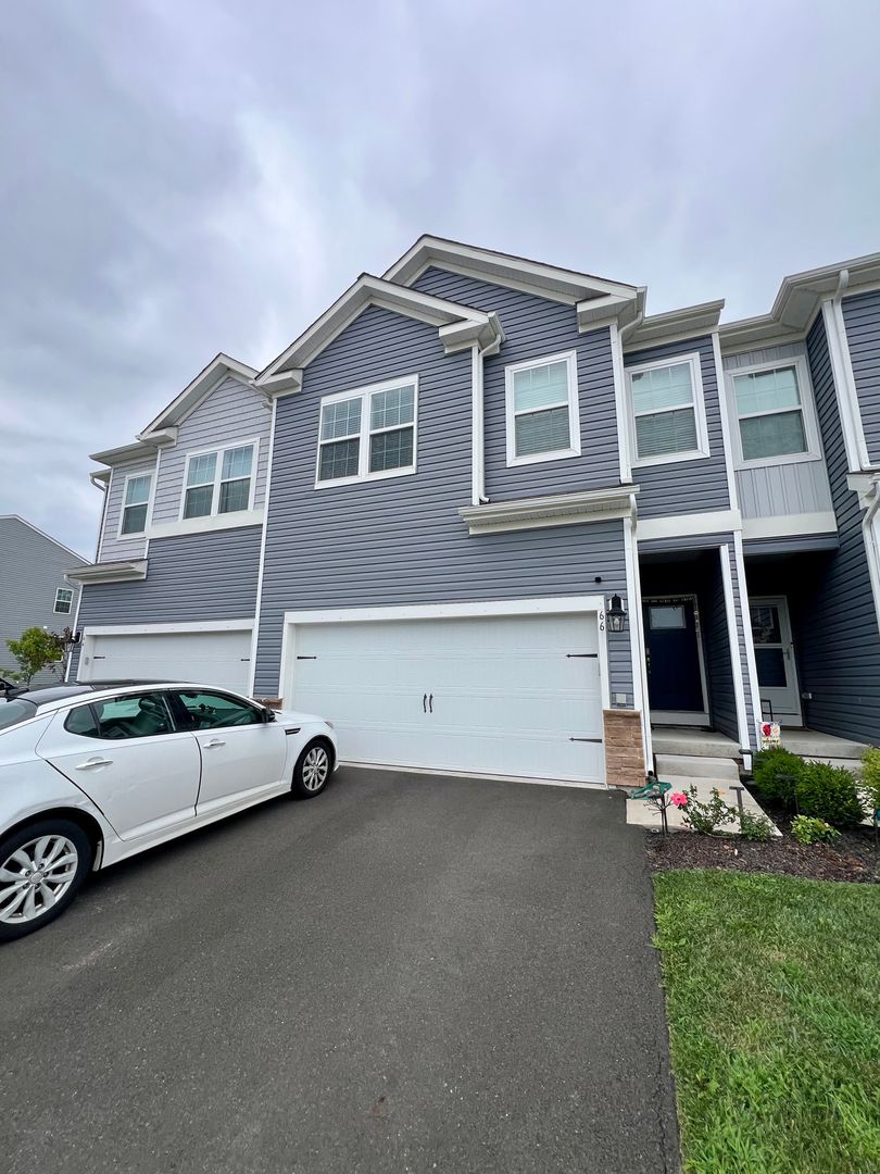Stunning 4-Bed Townhome in Quakertown! Available mid-September!
