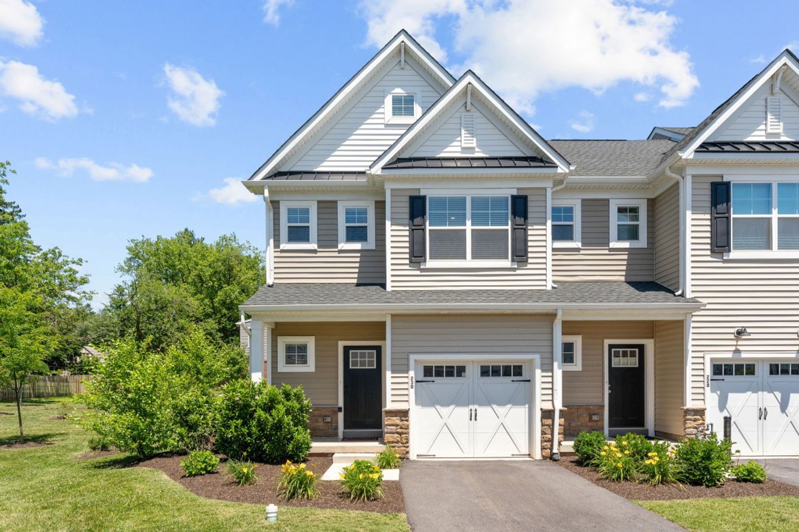 Norristown House: 230 Honey Ln