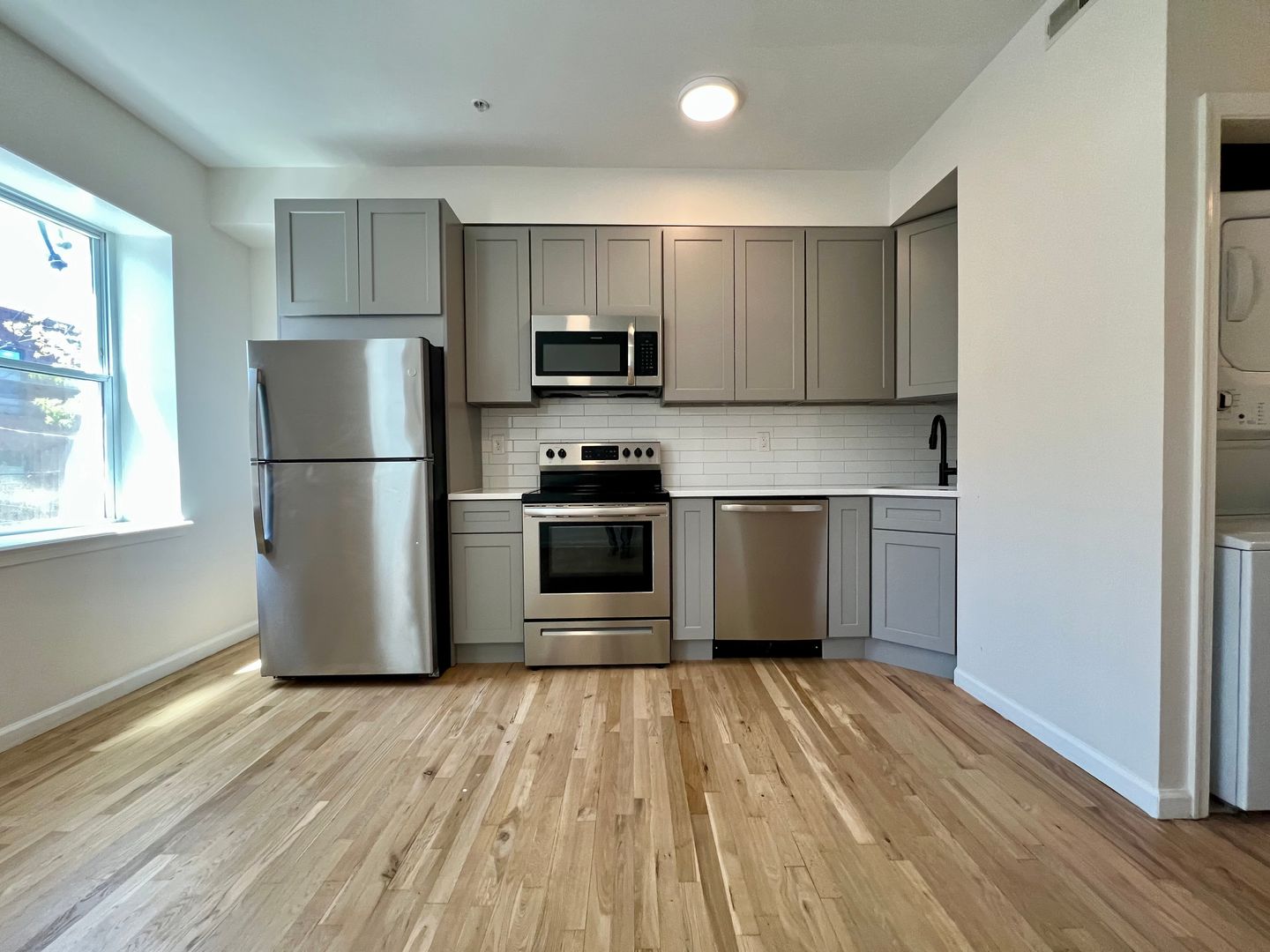 Philadelphia Apartment: 2131 W Master St