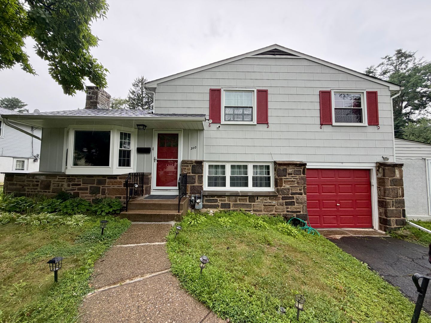 Glenside House: 300 Winding Way
