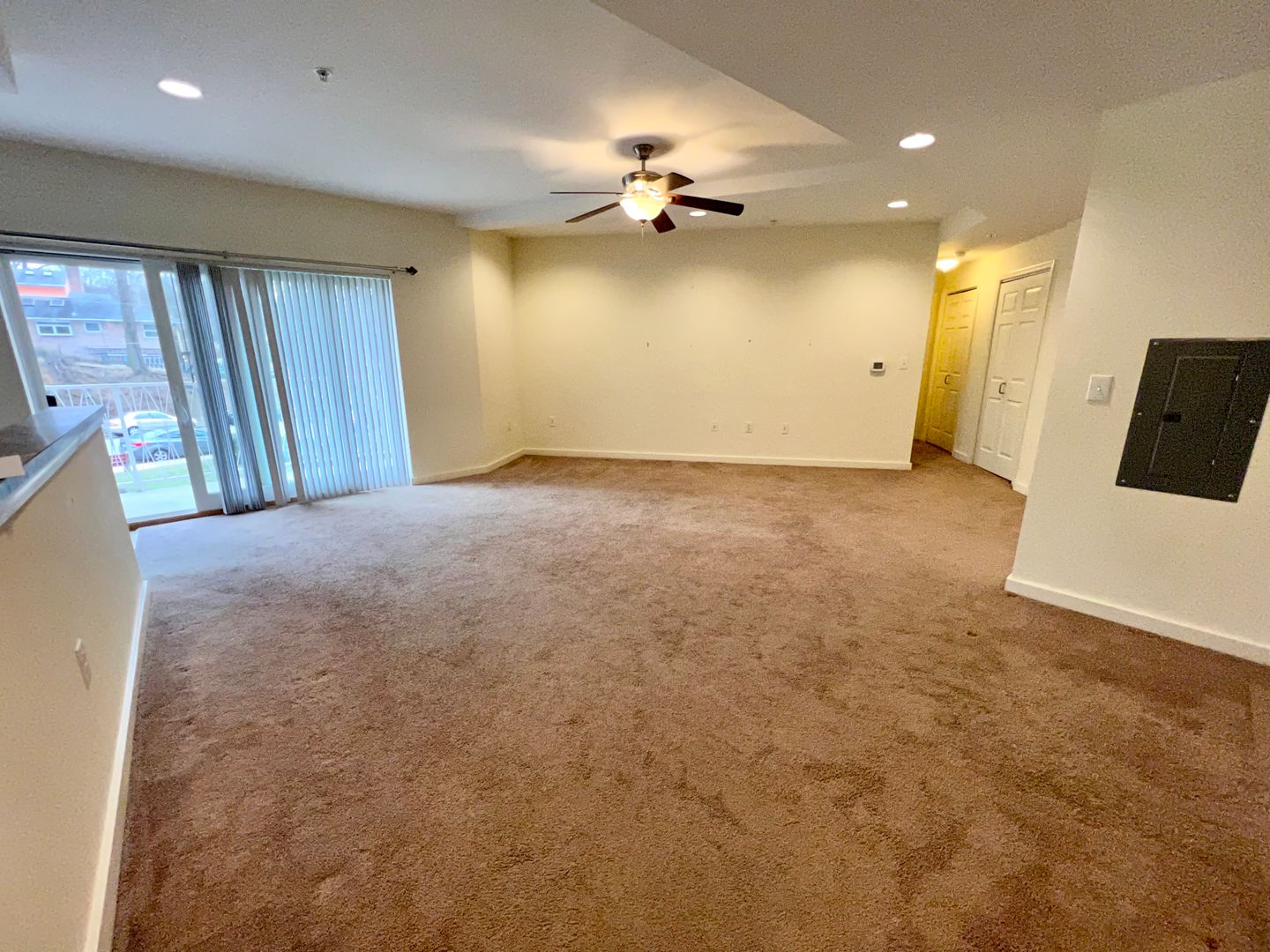 Wyncote Condo: 1600 Church Rd Unit B203