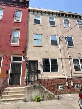 6 Bedroom Townhome – 2154 N Carlisle St, Philadelphia, PA 19121