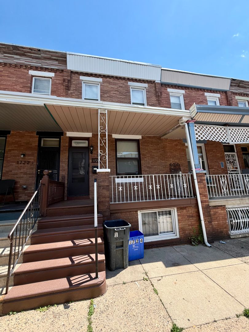 Philadelphia Townhome: 1724 Saint Paul St