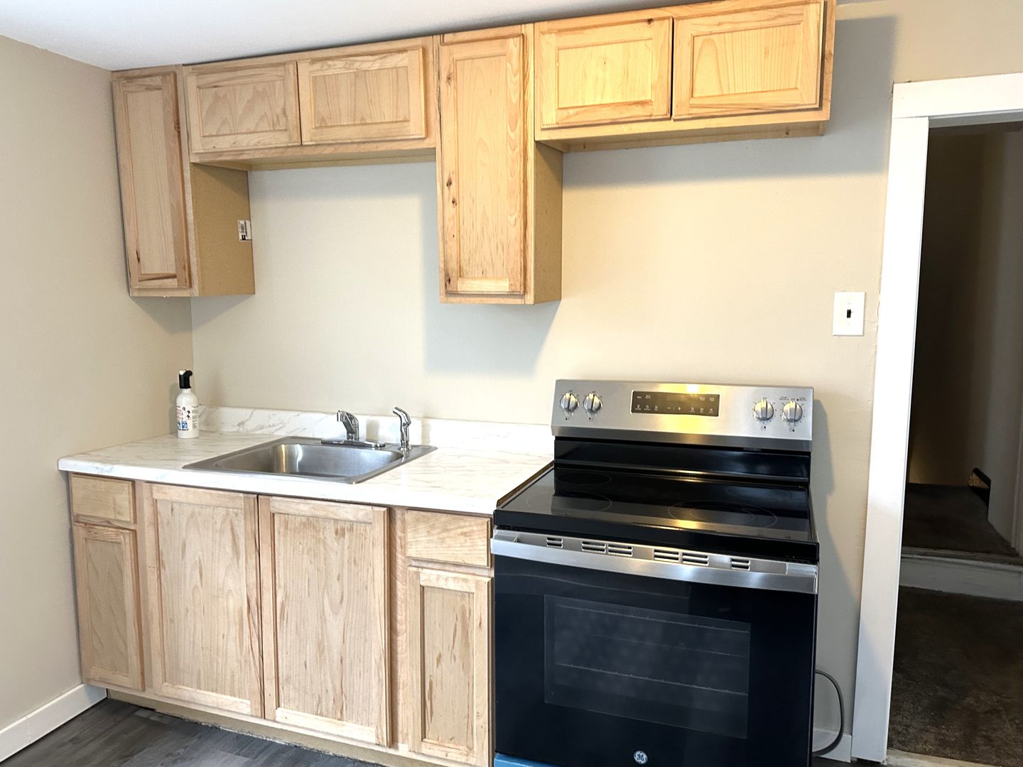 Chester Apartment: 425 Highland Ave