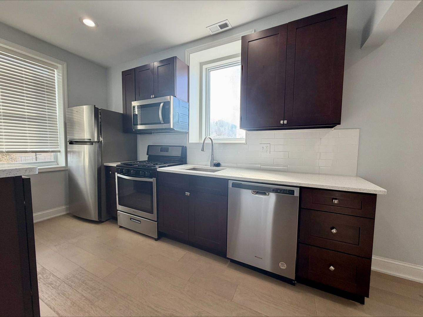 Philadelphia Apartment: 1247 Snyder Ave