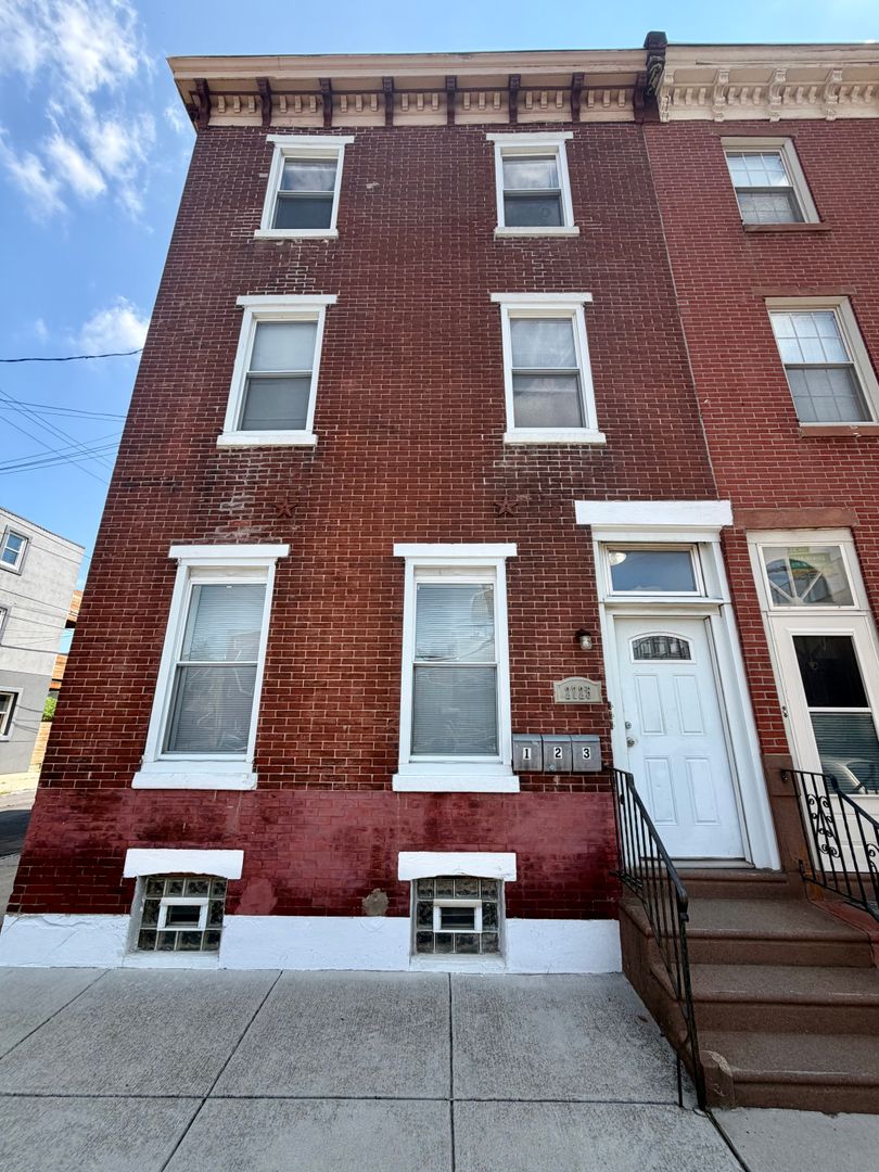 Philadelphia Condo: 2725 E Lehigh Ave - Unit #3