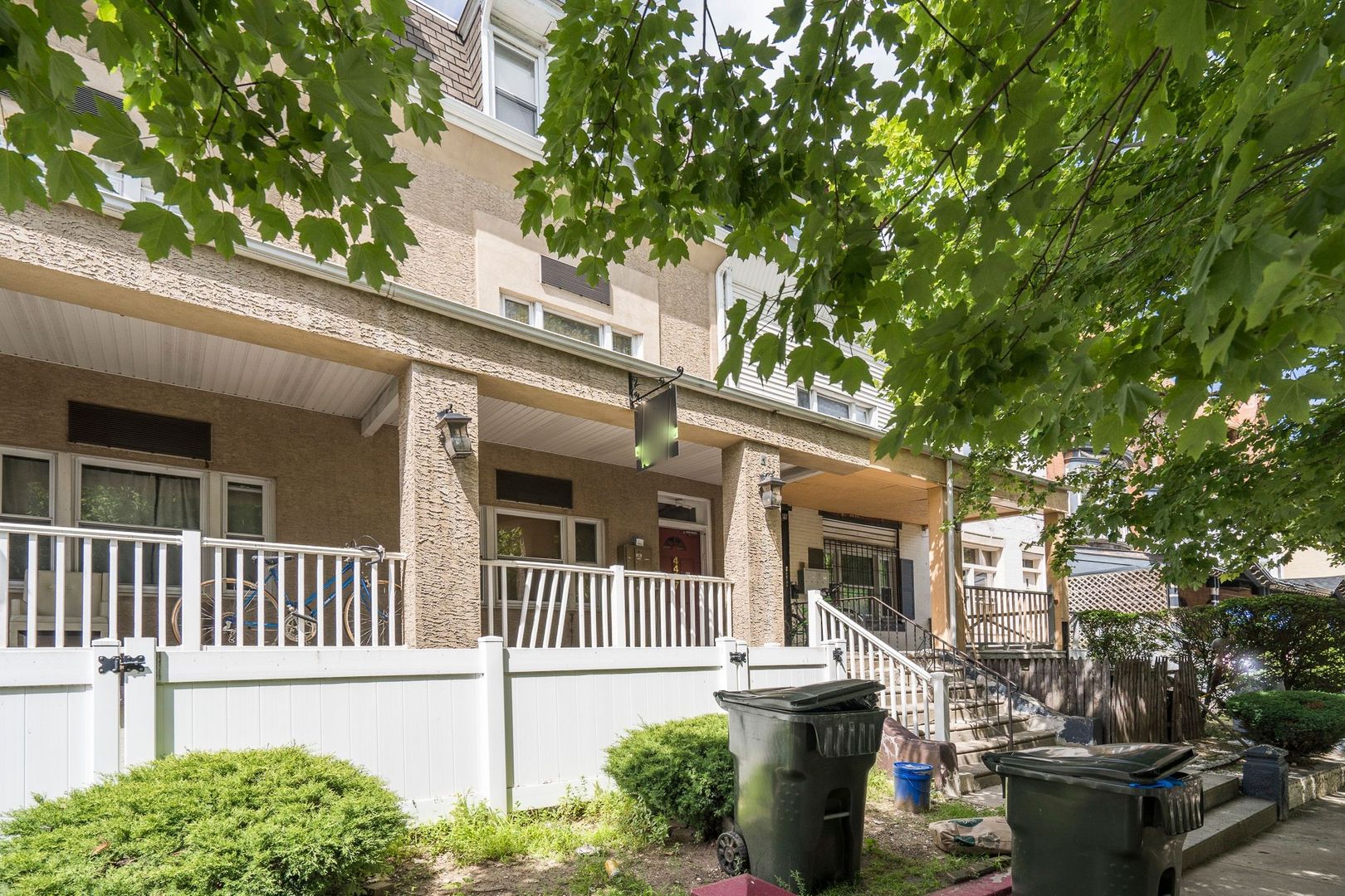 Philadelphia Apartment: 4437 Chestnut St - Unit 3R