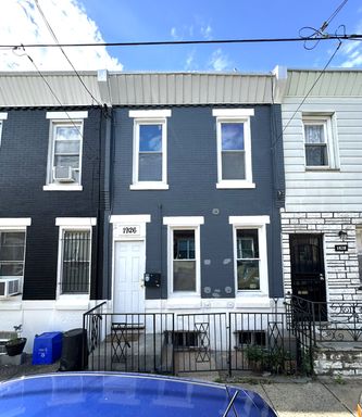 2 Bedroom Townhome – 1926 McClellan St, Philadelphia, PA 19145