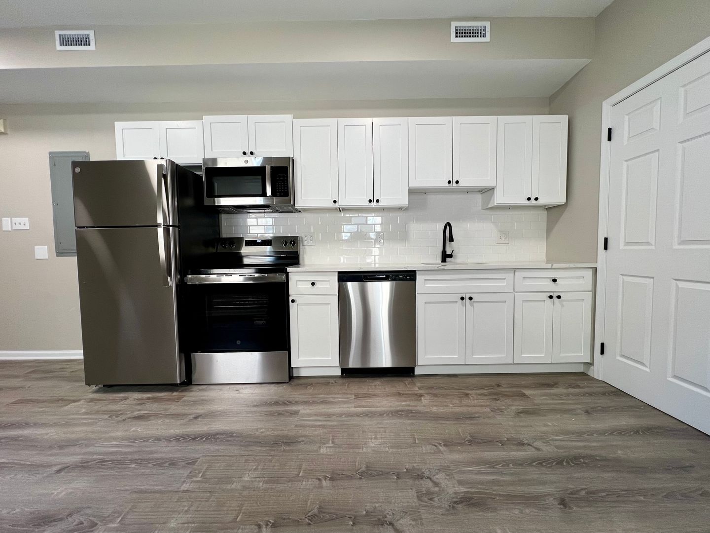 Philadelphia Apartment: 1844 W Master St