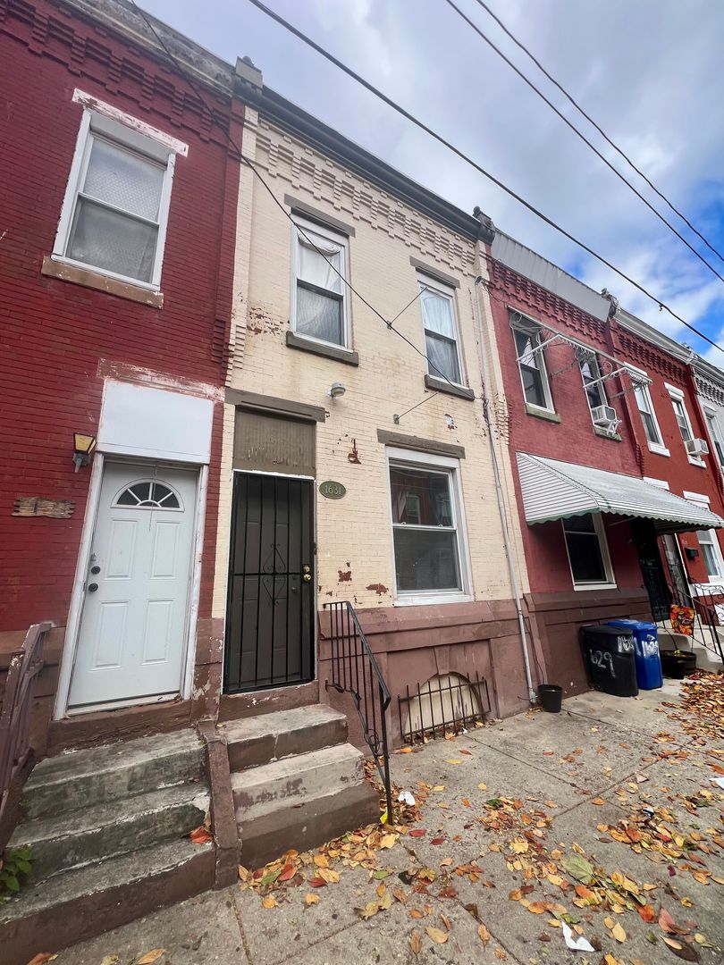 Philadelphia Townhome: 1631 Edgley St