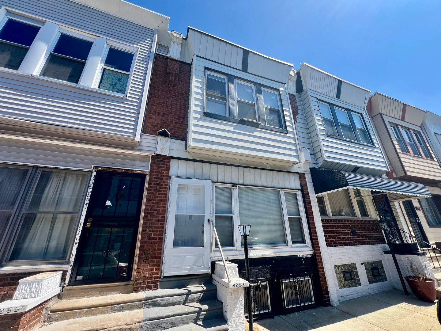 Philadelphia Townhome: 3253 N Dover St