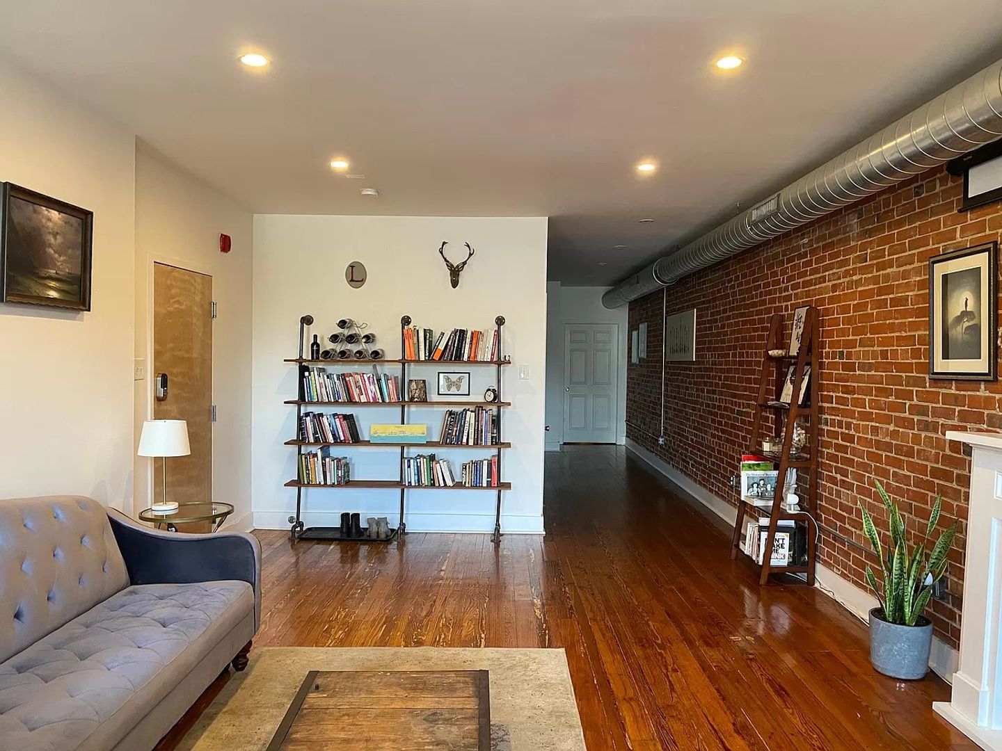 Philadelphia Condo: 817 N 2nd St #B