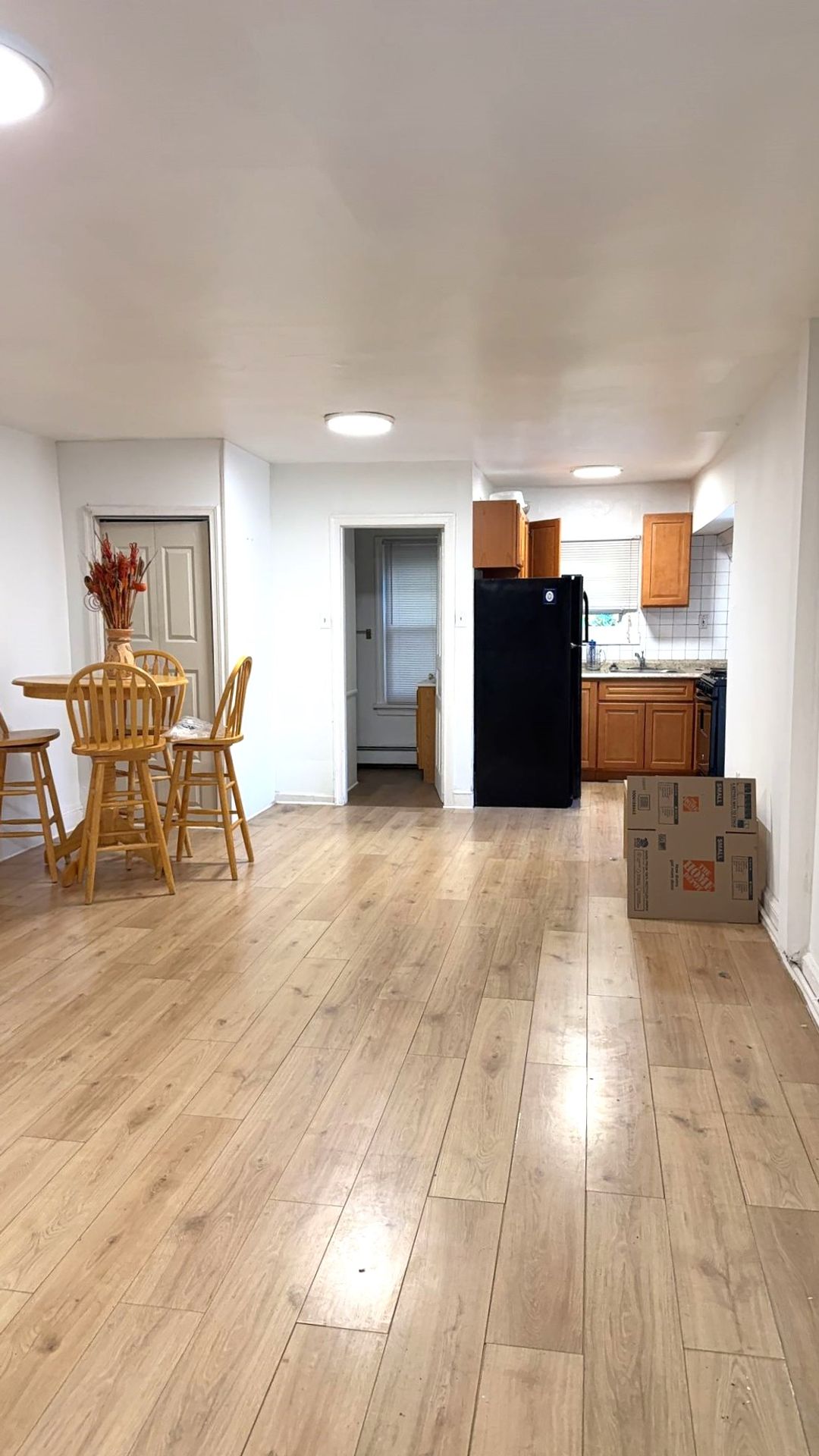 Philadelphia Apartment: 134 W Mount Pleasant Ave