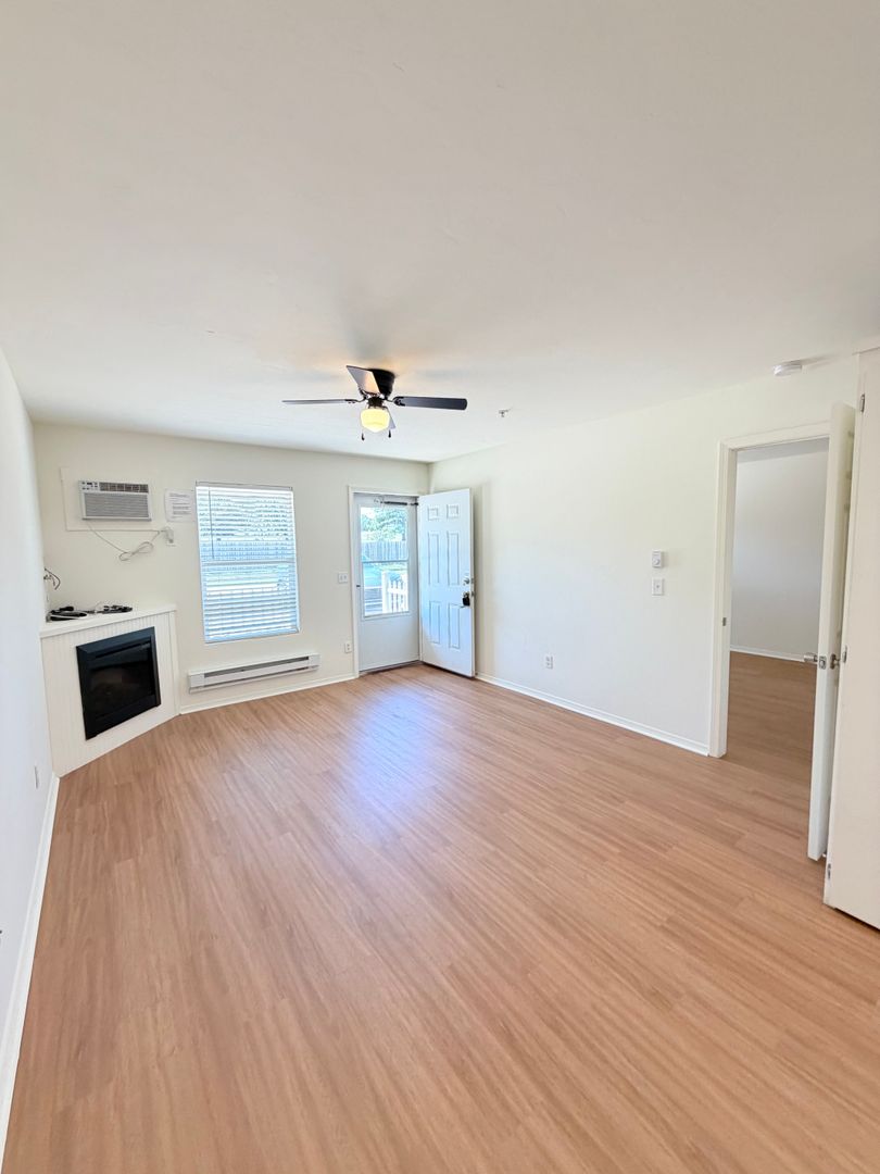 Cedar Creek Apartment Homes 8 of 12