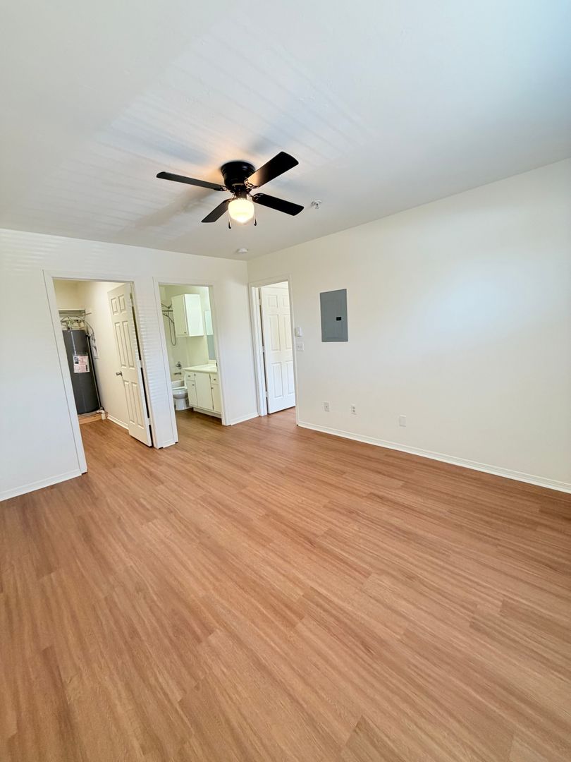Cedar Creek Apartment Homes 11 of 12