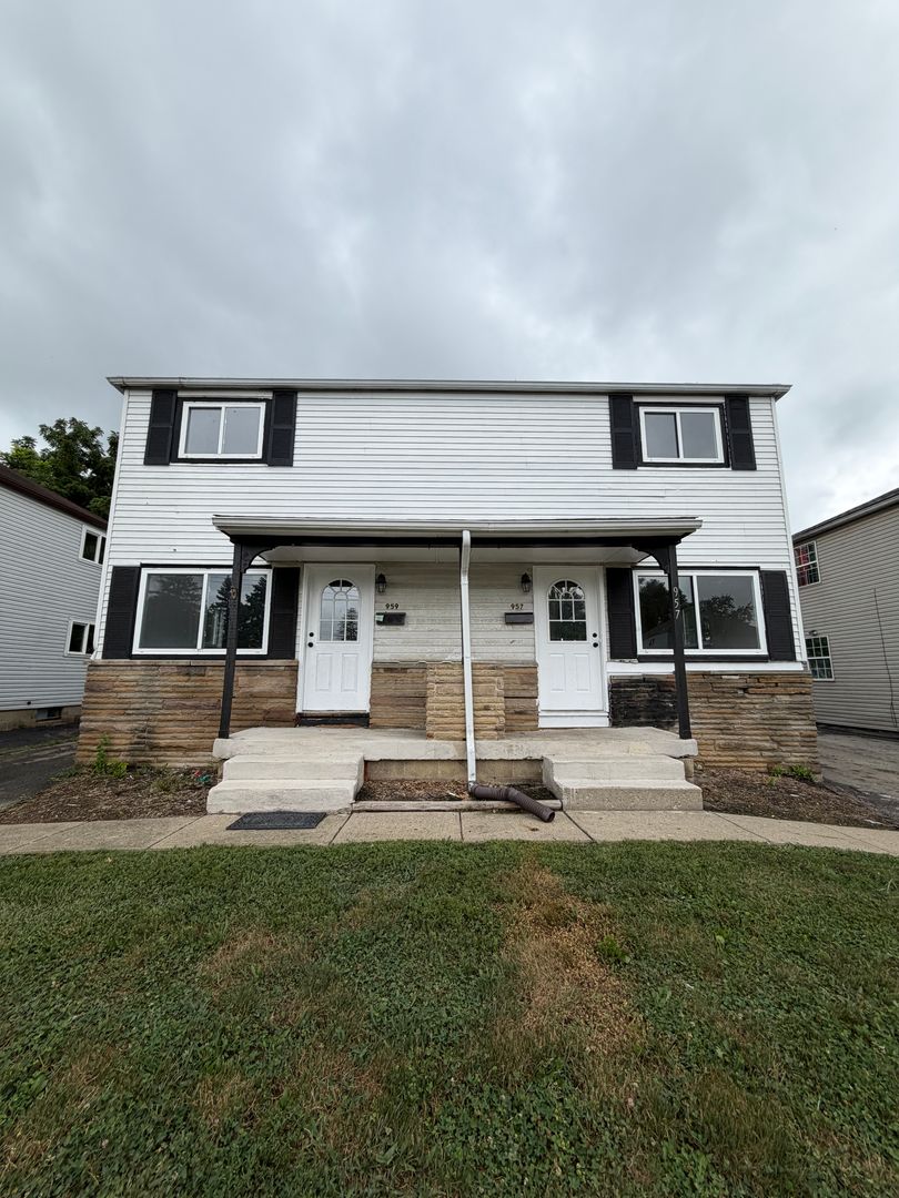Columbus Apartment: 959 Racine Avenue