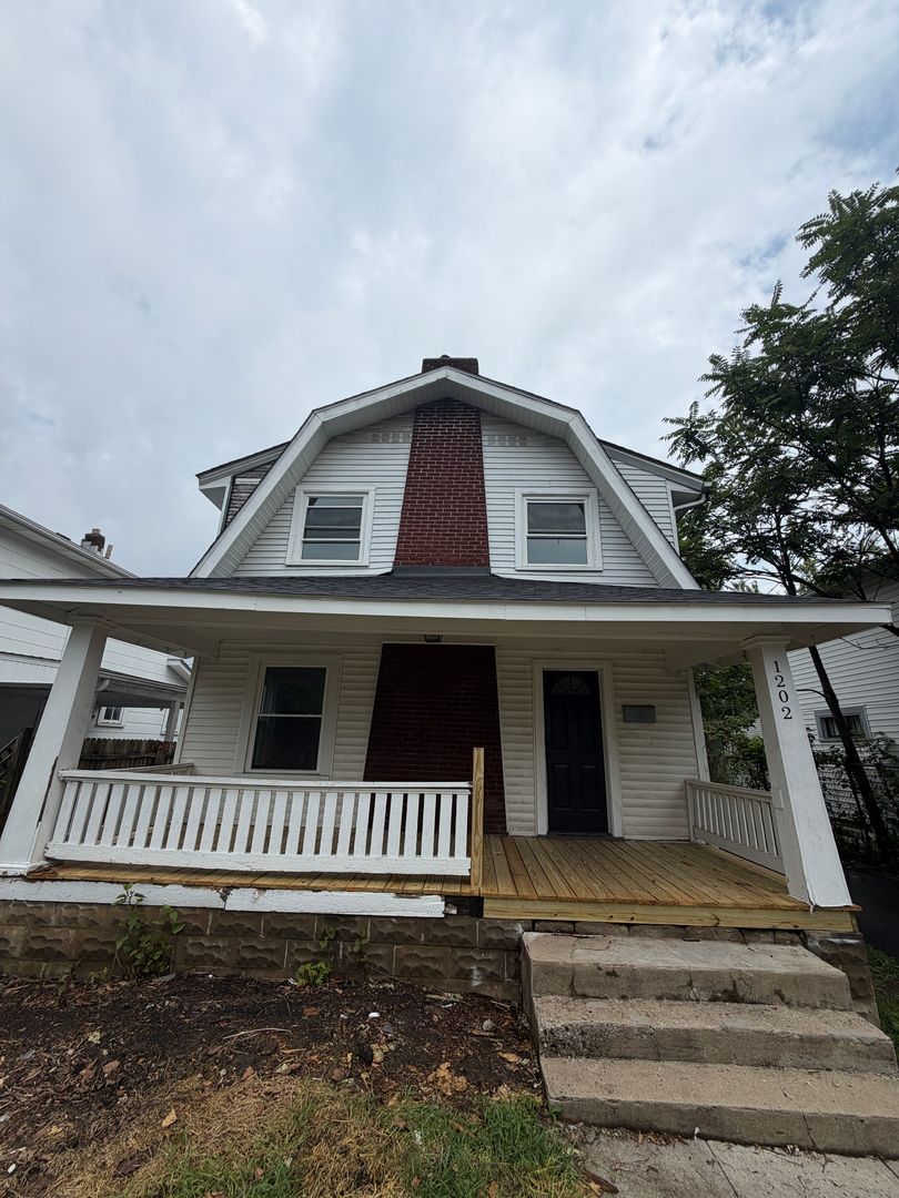 Columbus House: 1202 East 20th Avenue