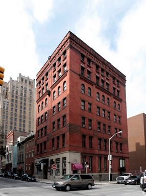 Affordable suite in historic building centrally located near downtown area