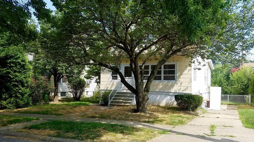 Newly renovated 1 Bedroom apartment in the Waltherson Community – photo 1