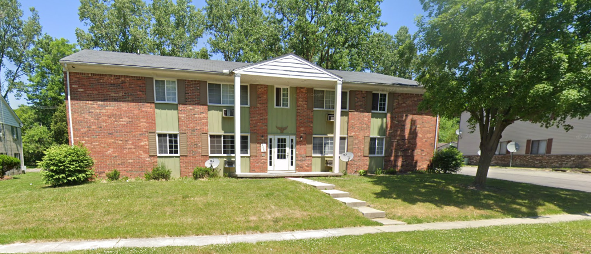 Toledo Apartment: 1600 Brooke Park Drive