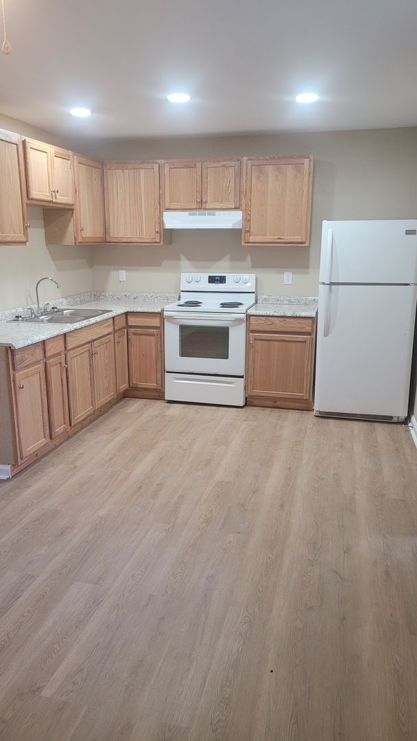Jacksonville Apartment: 306 South JP Wright Loop Rd