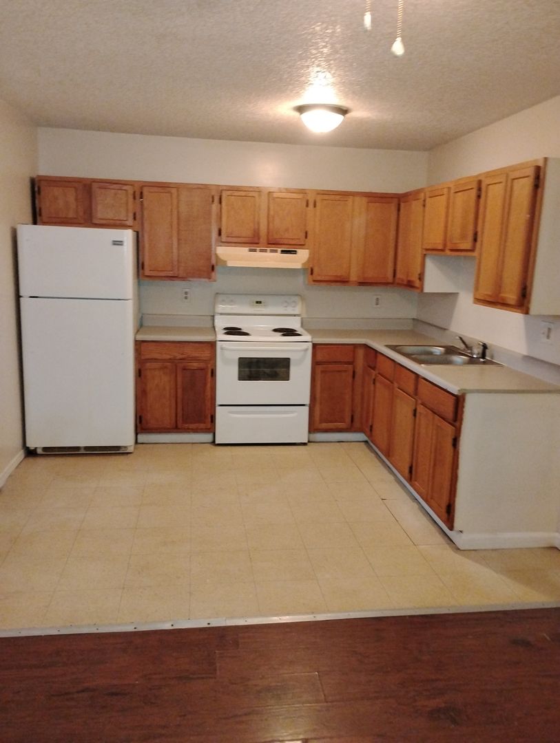 Jacksonville Apartment: 306 South JP Wright Loop Rd