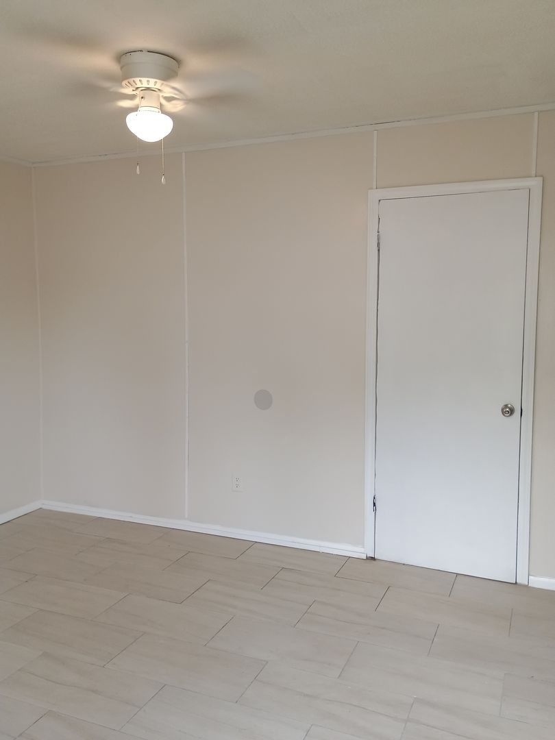 Jacksonville Apartment: 1001 Quince Hill Rd