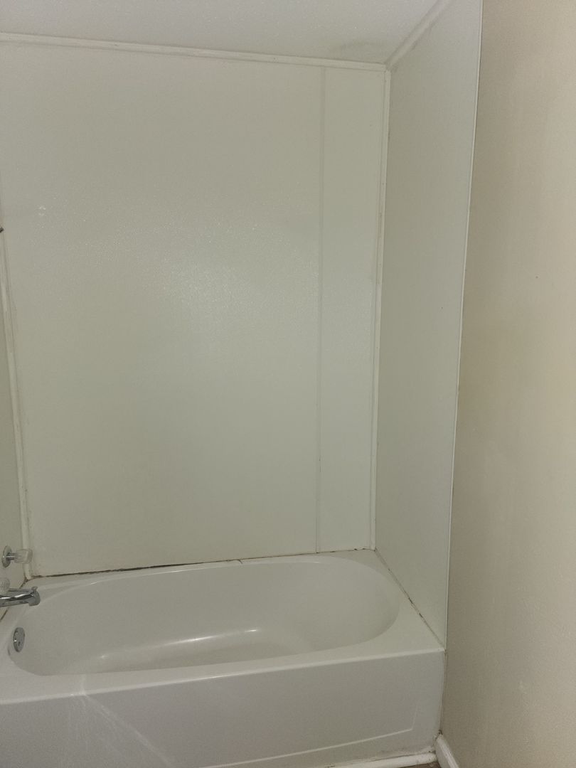 Jacksonville Apartment: Lakeside Drive