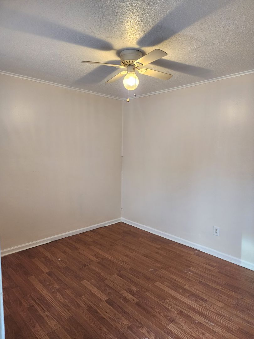 Jacksonville Apartment: 1001 Quince Hill Rd