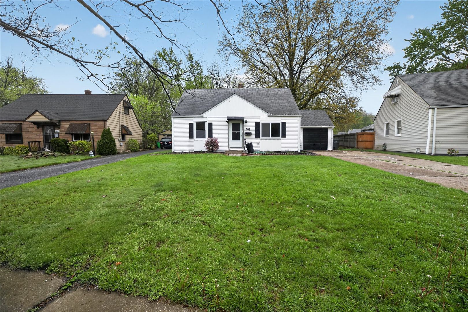EUCLID House: 681 E 258 ST