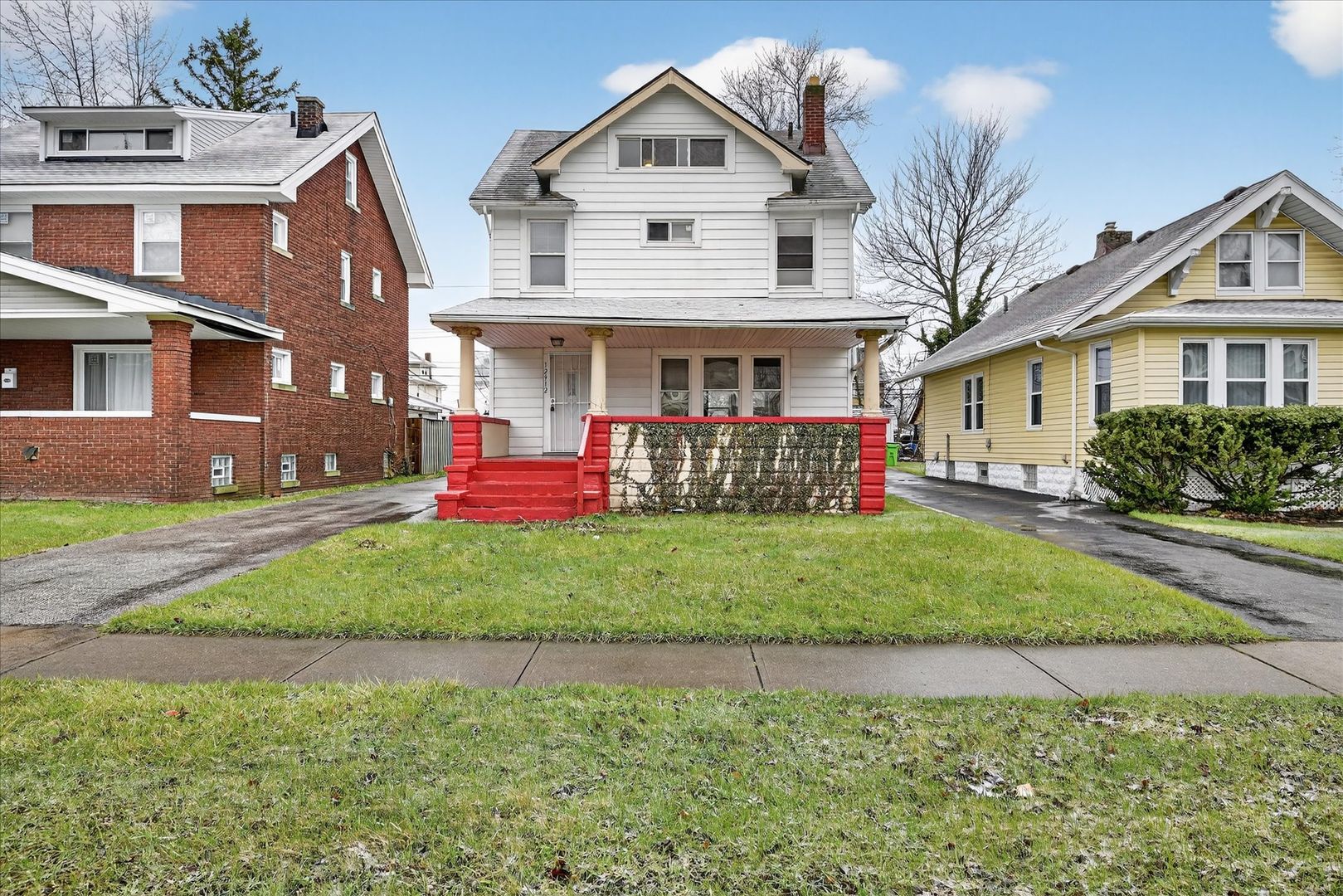 GARFIELD HEIGHTS House: 12912 MAPLEROW AVE