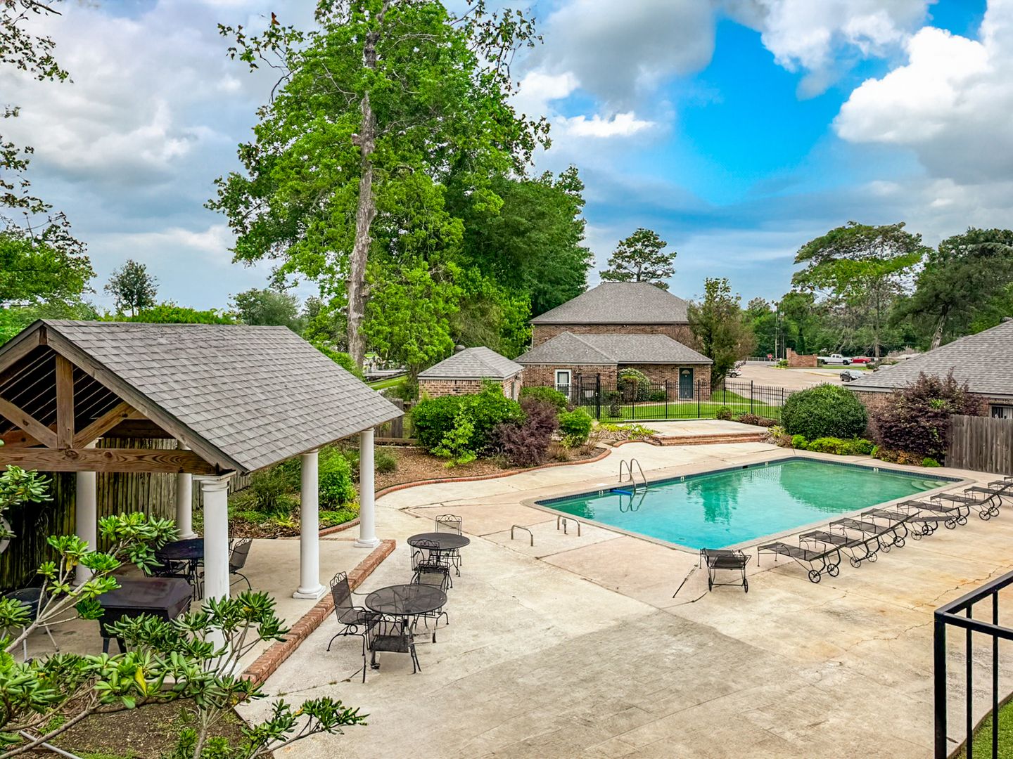 Lafayette Condo: 3121 Johnston St