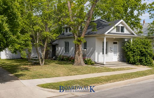 Cozy 3-Bedroom Home in SLC! – photo 1