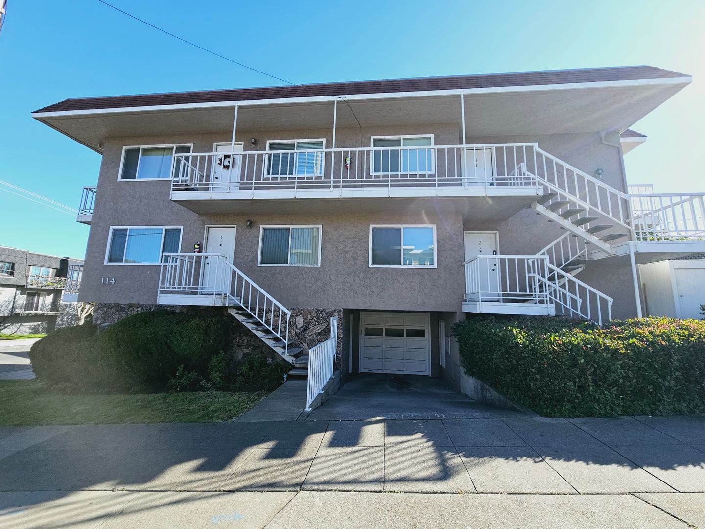 South San Francisco Apartment: 114 Maple Ave.