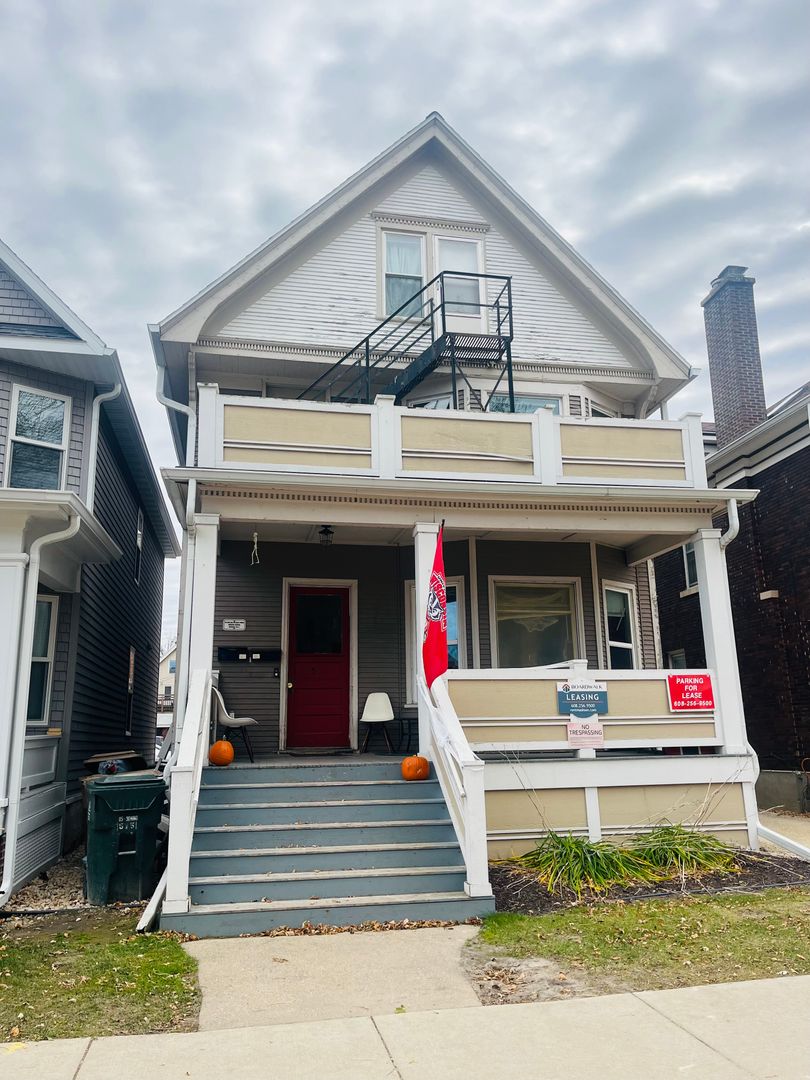 Madison Apartment: 511 W Washington Ave