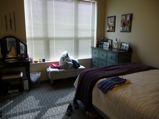 Listing photo thumbnail