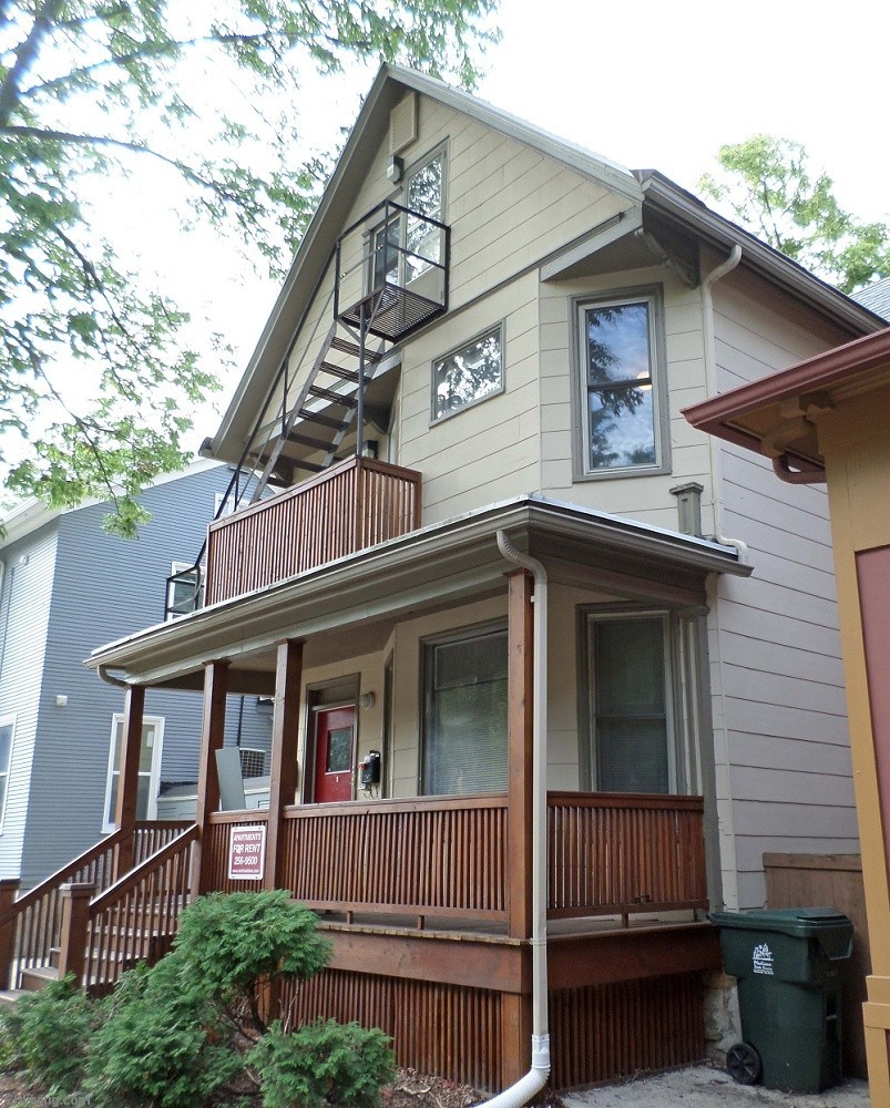Madison Apartment: 8 N. Broom St.