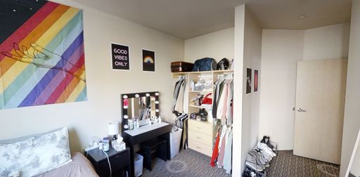Listing photo thumbnail