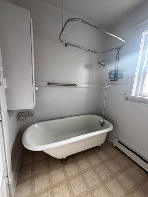 Listing photo thumbnail