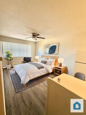 Spotless Studio Apartment w/ On-site Laundry! PRE-LEASING SPECIAL! – photo 1